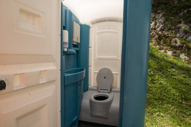 Best Porta potty rental near me  in Derry, PA